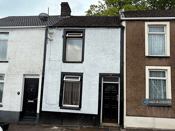 2 Bedroom Terraced House To Rent In Church St, Neath, SA11