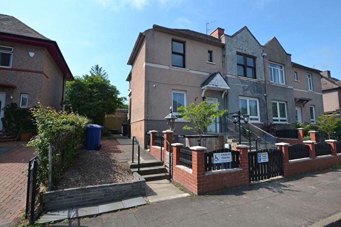 2 Bedroom Flat To Rent In Hunter Terrace, Loanhead, Edinburgh, EH20