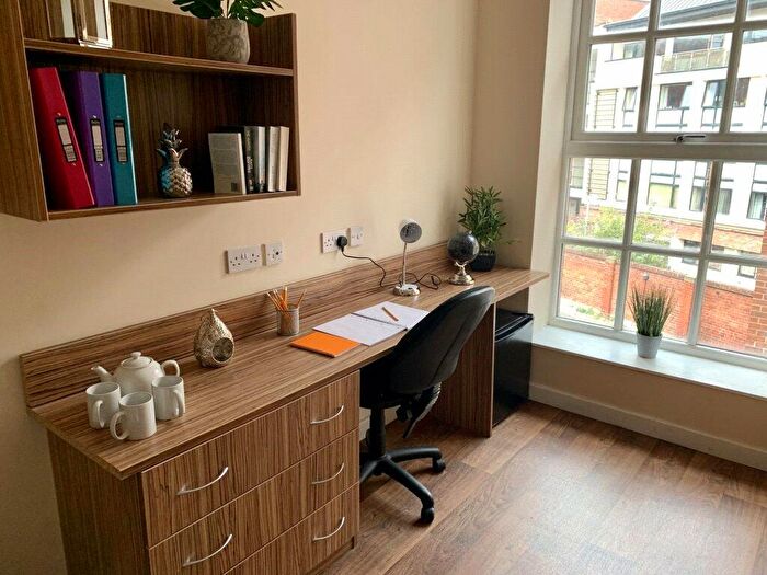 1 Bedroom Apartment For Sale In George Street, Chester, Cheshire, CH1