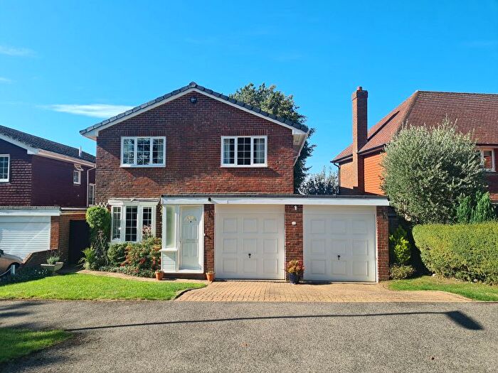 4 Bedroom Detached House For Sale In Downs View Road, Great Bookham, Surrey, KT23