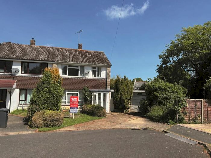 3 Bedroom Semi-Detached House For Sale In Hollow Glade, Godshill, Isle Of Wight, PO38