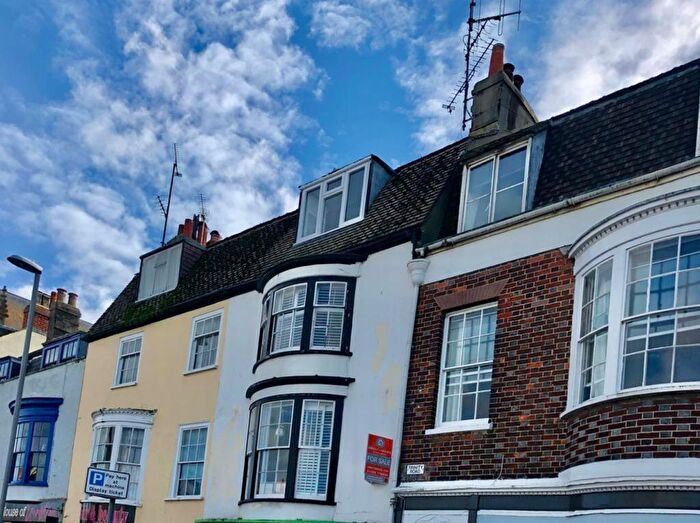 4 Bedroom Flat For Sale In Trinity Road, Weymouth, DT4