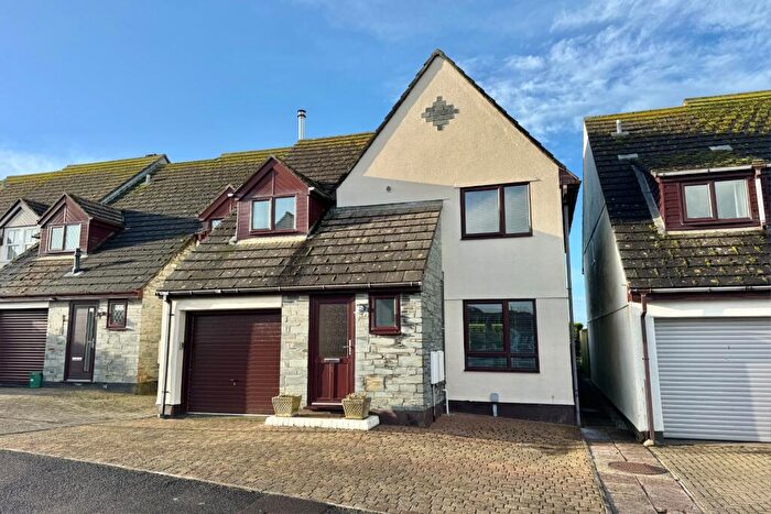 4 Bedroom House For Sale In Raleigh Close, Padstow, PL28