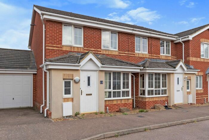 3 Bedroom Property To Rent In Epsom Close, Stevenage, SG1