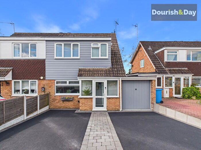 3 Bedroom Semi Detached House For Sale In Wulfric Close, Penkridge, ST19