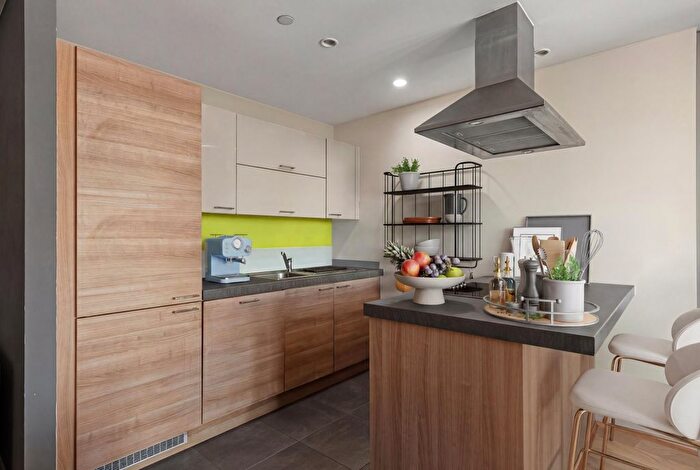 1 Bedroom Flat For Sale In Vertex Tower, Harmony Place London, SE8