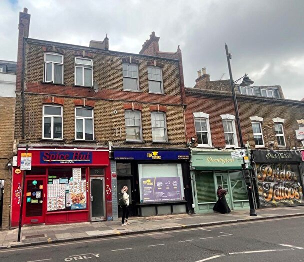 1 Bedroom Apartment For Sale In Flat Red Brick Court, Roman Road, London, E3