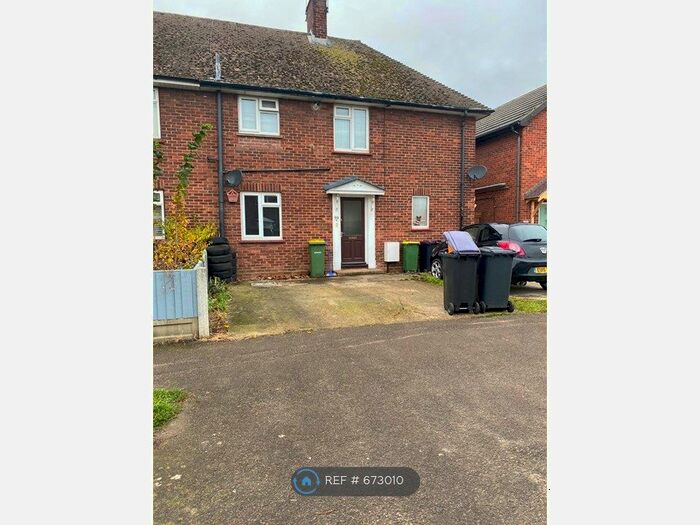 1 Bedroom Flat To Rent In The Drive, Rochford SS4