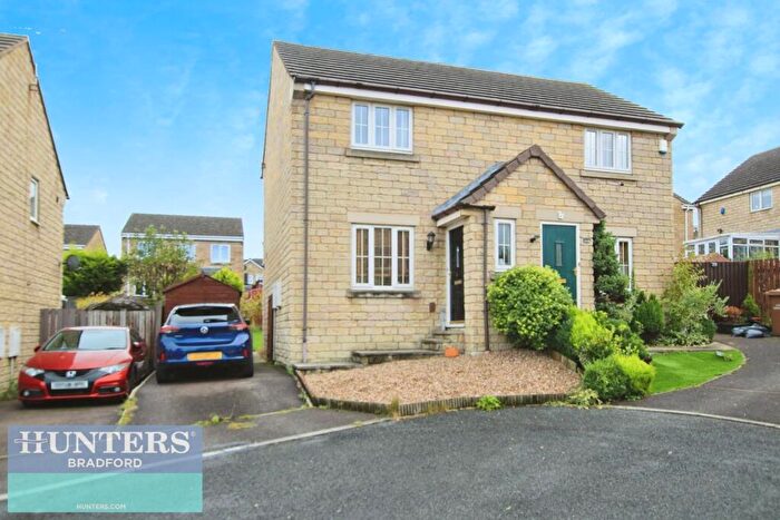2 Bedroom Semi-Detached House For Sale In Royd Moor Road Bradford, West Yorkshire, BD4
