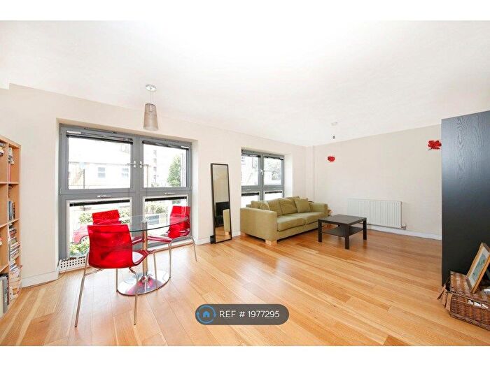1 Bedroom Flat To Rent In De Beauvoir House, London, N1