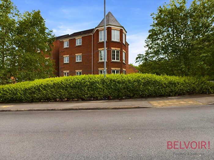 3 Bedroom Apartment To Rent In Cobblestone Drive, Berry Hill, Mansfield, NG18