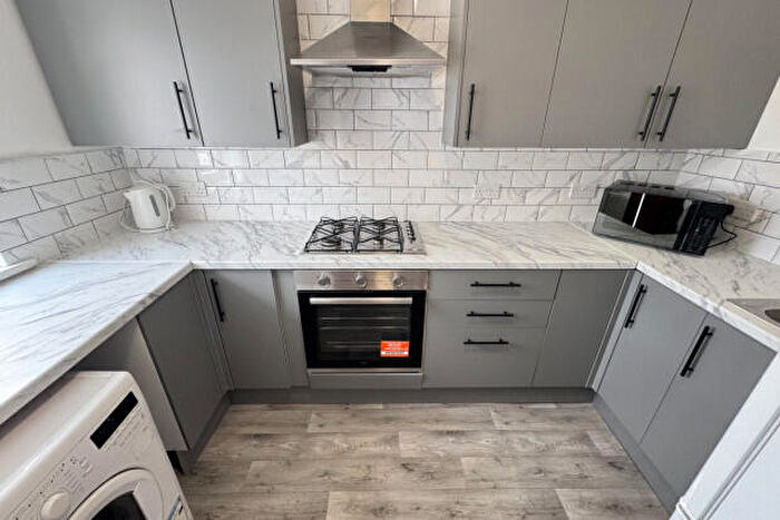 3 Bedroom Flat To Rent In Whitchurch Road Cardiff, CF14
