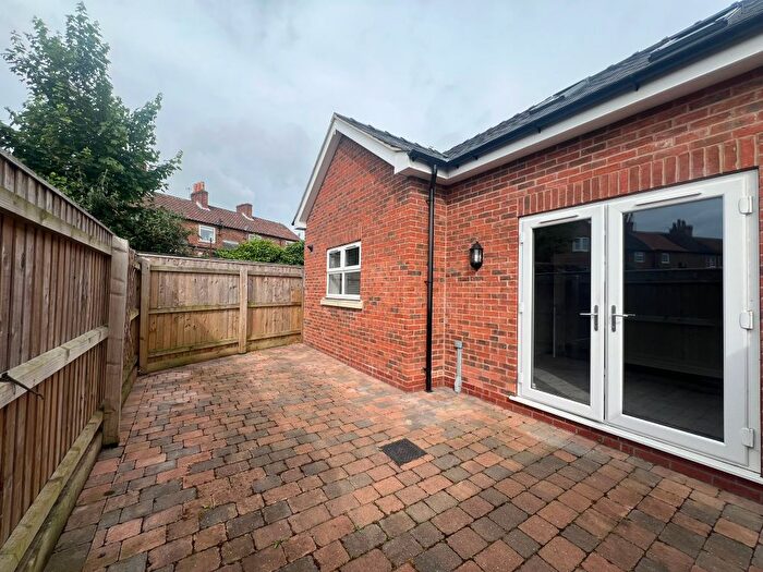 3 Bedroom Semi-Detached House To Rent In Newmarket, Louth, LN11