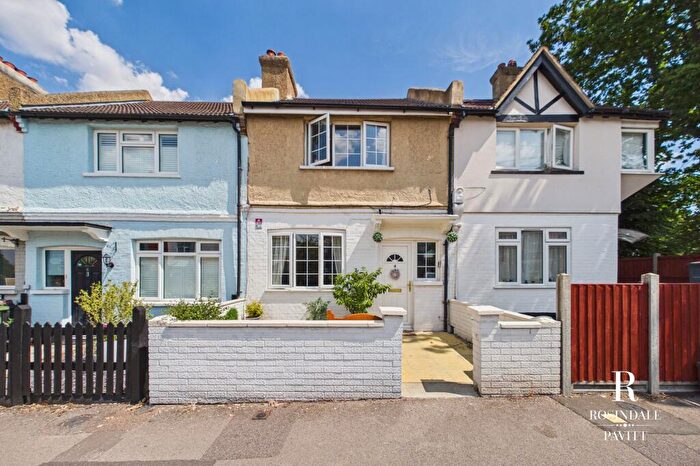 3 Bedroom Terraced House For Sale In Bernard Road, Wallington, SM6