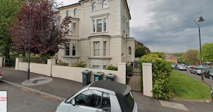 1 Bedroom Flat To Rent In Belvedere Road, Crystal Palace, SE19