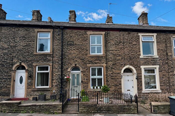 2 Bedroom Terraced House For Sale In Pikes Lane, Glossop, SK13