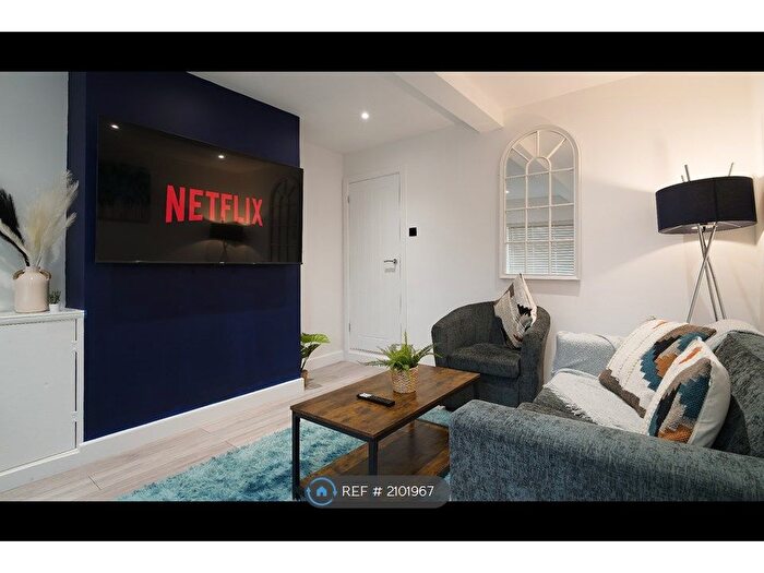 2 Bedroom Semi-Detached House To Rent In Low Town Street, Worksop, S80