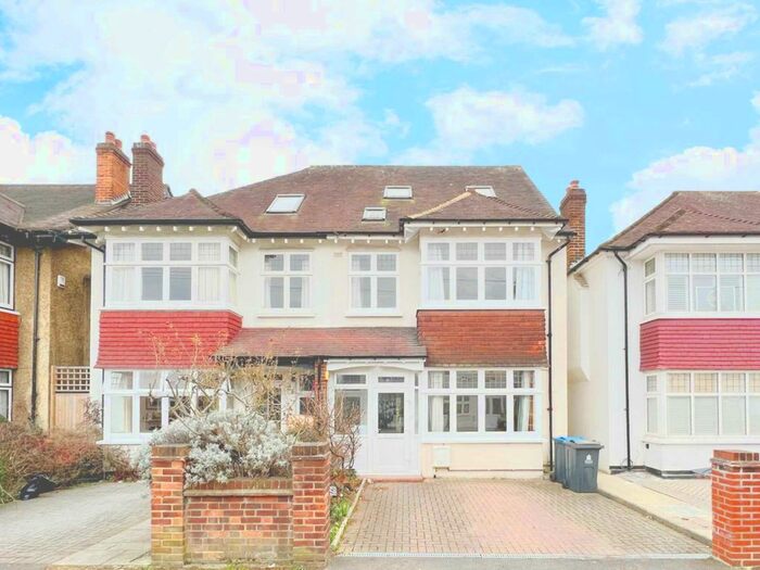 5 Bedroom Semi-Detached House To Rent In Alric Avenue, New Malden, KT3