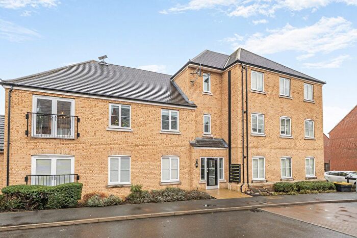 2 Bedroom Flat For Sale In Waratah Drive, Chislehurst, BR7