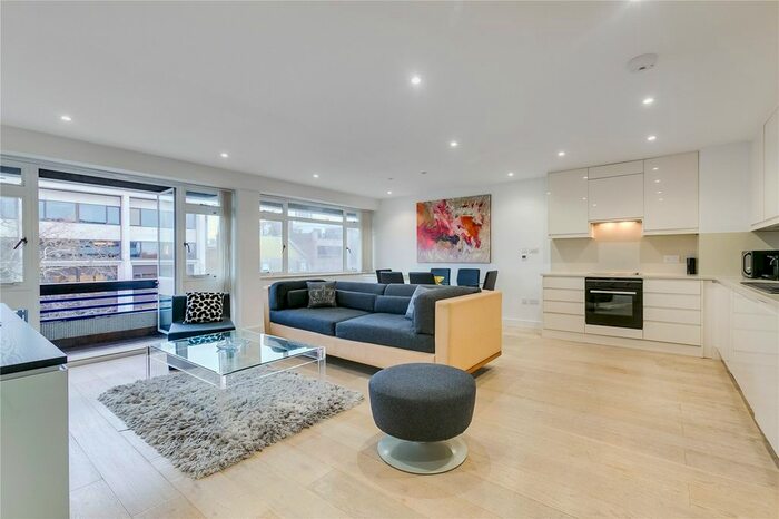 2 Bedroom Flat To Rent In Hereford House, Ovington Gardens, SW3