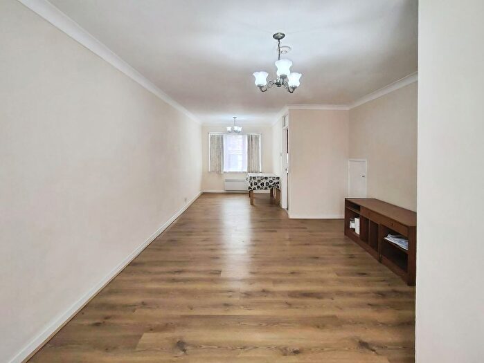 3 Bedroom Terraced House To Rent In Brompton Close, Hounslow, TW4