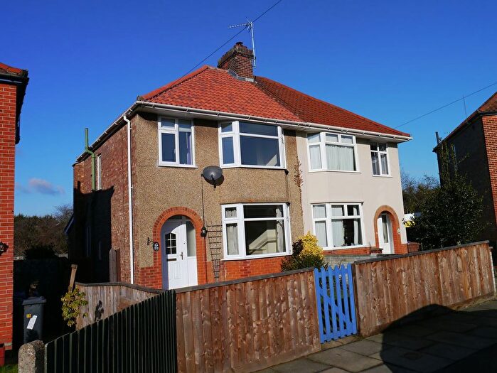 3 Bedroom Semi-Detached House To Rent In Ascot Drive, Ipswich, Suffolk, IP3