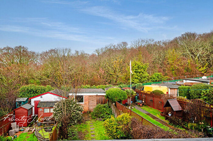 3 Bedroom Terraced House For Sale In Castlewood Drive, Eltham, SE9