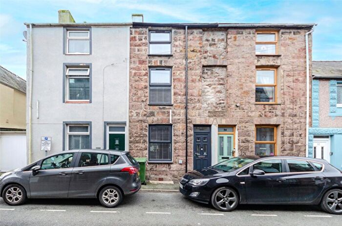 3 Bedroom Terraced House For Sale In Chapel Street, Caernarfon, Gwynedd, LL55