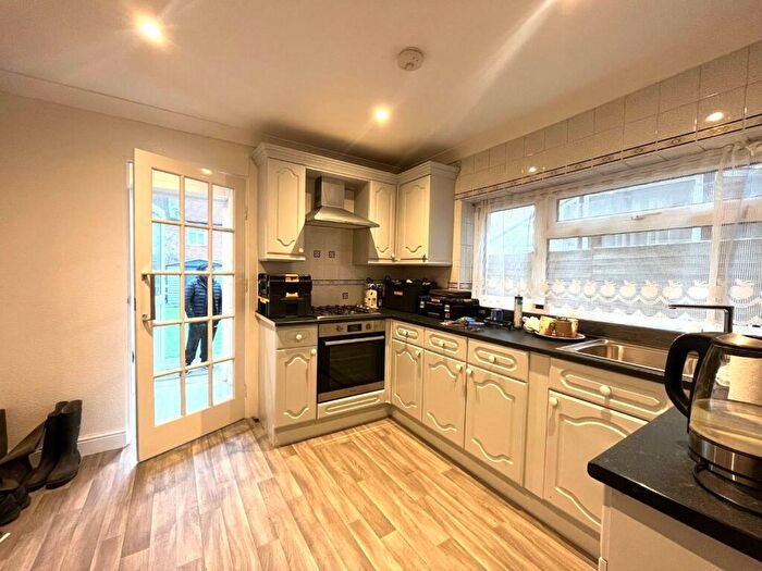 4 Bedroom Terraced House To Rent In Macaulay Road, London, E6