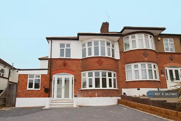 5 Bedroom Semi Detached House To Rent In Osidge Lane, London, N14