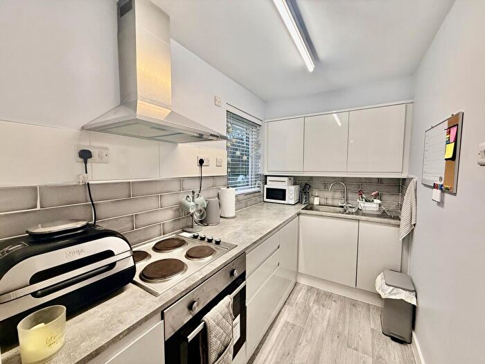 Studio To Rent In Celia Close, Waterlooville, PO7