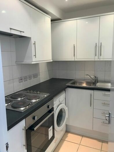 Studio To Rent In Euston Road, London, NW1
