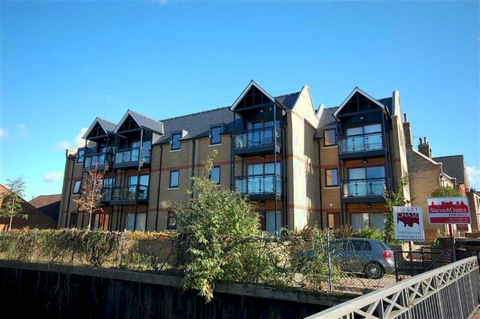 2 Bedroom Apartment To Rent In Conrads Yard, Cowbridge, Hertford, SG14