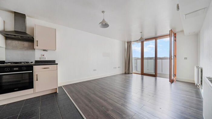 2 Bedroom Flat For Sale In Rosing Apartments, Bromley, BR2
