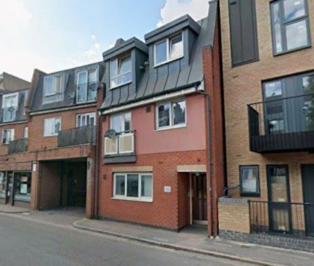 1 Bedroom Flat For Sale In Flat Lapidge House, Coombe Road, Kingston Upon Thames, Surrey, KT2