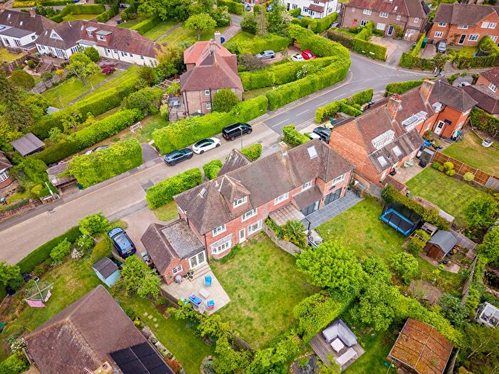 4 Bedroom Semi-Detached House For Sale In East Meads, Guildford, GU2