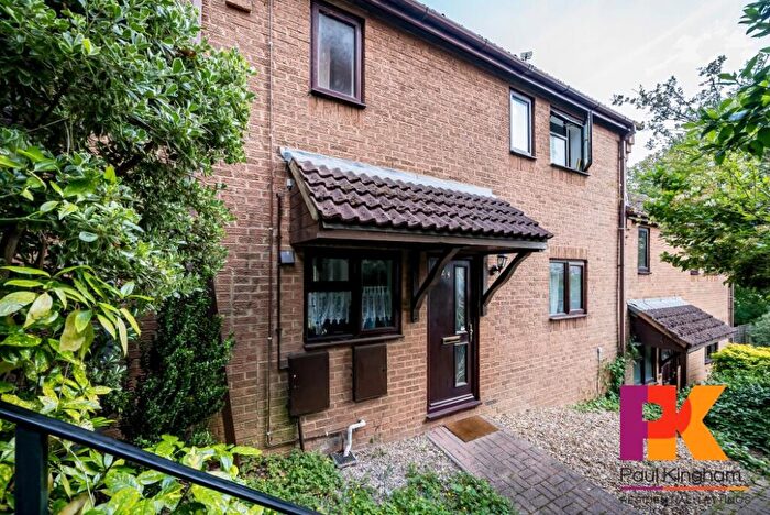 3 Bedroom Terraced House To Rent In Wyatt Close, High Wycombe, HP13