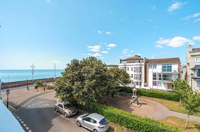 1 Bedroom Flat To Rent In The Steyne, Bognor Regis, West Sussex, PO21