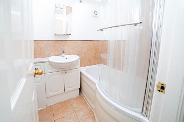 3 Bedroom Terraced House For Sale In Pybus Street, Derby, DE22