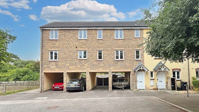 3 Bedroom Flat To Rent In Station Road, Copplestone, Crediton, EX17
