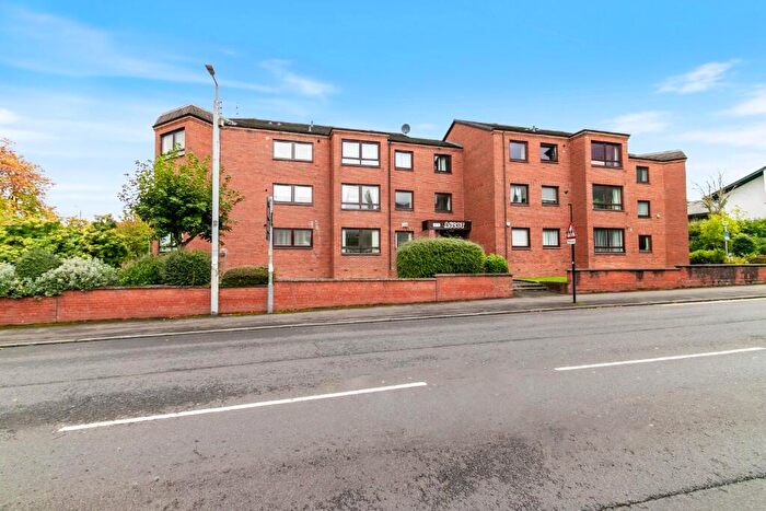 2 Bedroom Flat To Rent In Ascot Court, Glasgow, G12