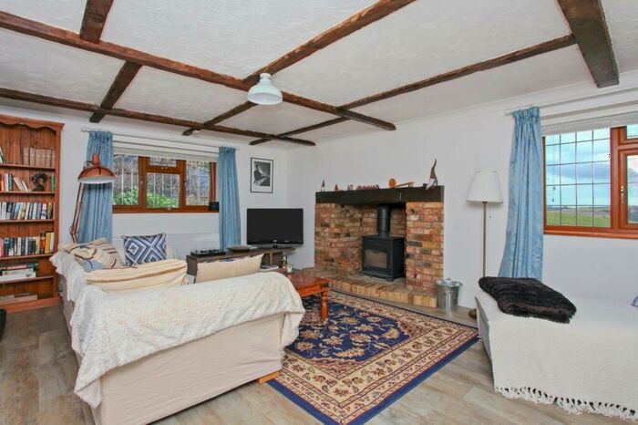 2 Bedroom Detached House For Sale In Canterbury Road, Hawkinge, Folkestone, Kent, CT18