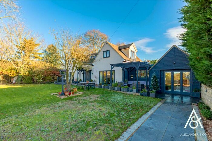 5 Bedroom Detached House For Sale In Bicester Road, Bucknell, Oxfordshire, OX27