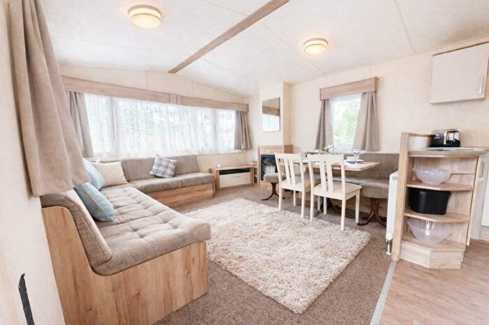 2 Bedroom Park Home For Sale In Carlton, Saxmundham, IP17