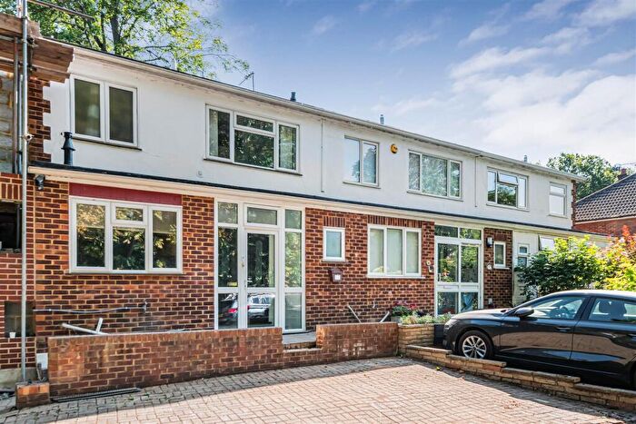 3 Bedroom Terraced House For Sale In Riverside Close, Wallington, SM6