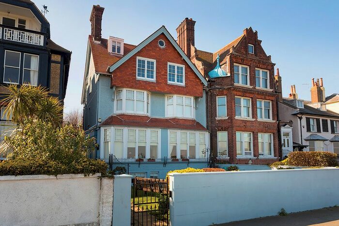 3 Bedroom Flat To Rent In The Beach, Walmer, Deal, CT14