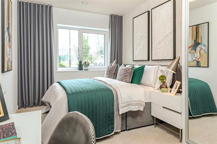 2 Bedroom Flat For Sale In Glenburnie Road, Tooting, London, SW17