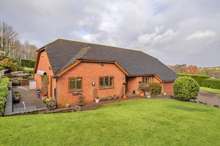 4 Bedroom Detached Bungalow For Sale In Old Ebford Lane, Ebford, EX3
