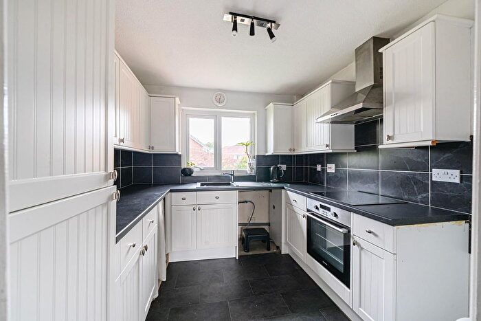 1 Bedroom Flat For Sale In Kelcbar Close, Tadcaster, LS24