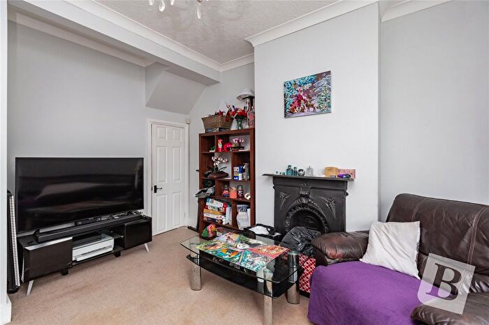 3 Bedroom Semi-Detached House For Sale In Cotleigh Road, Romford, RM7